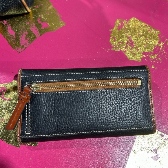 Dooney & Bourke purse and wallet - Picture 9 of 14